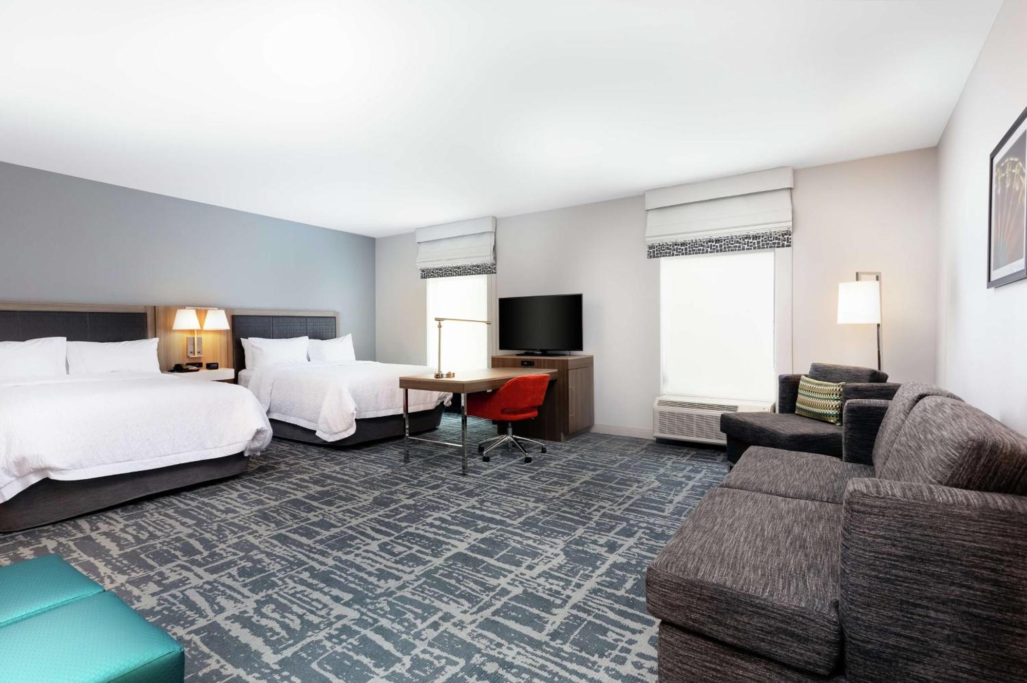Hampton Inn Акворт Экстерьер фото